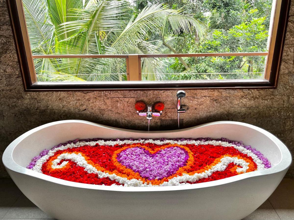Nirankara Ubud Villa Exteriör bild